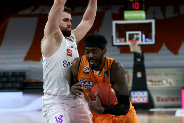 在多线作战 在多线作战